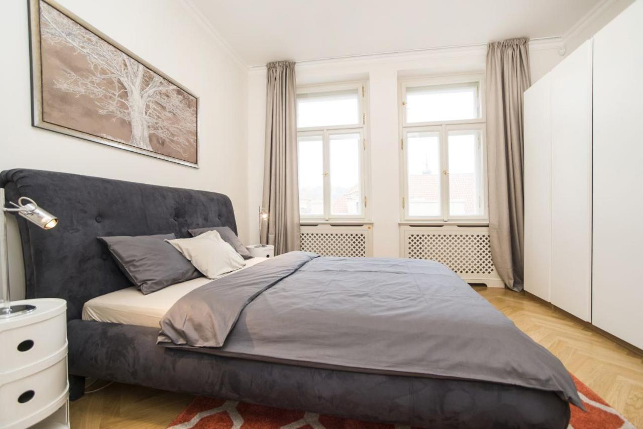Milosrdnych Apartments Praga Habitación foto